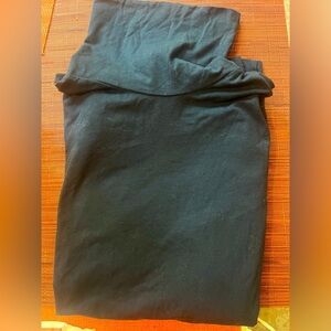 Lands End Turtleneck long sleeve Navy Blue, Size LG Like new